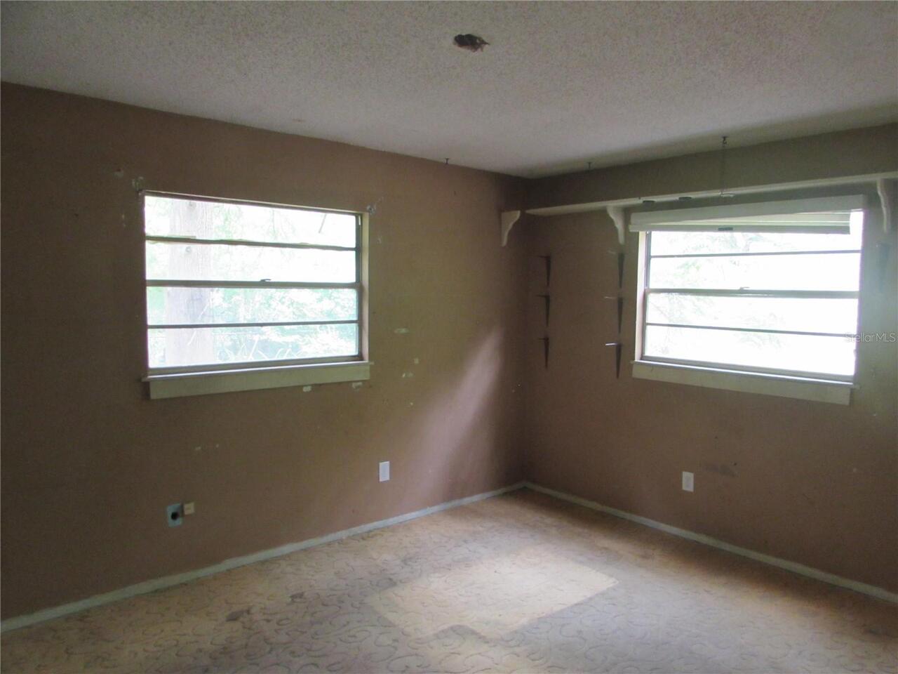 Listing Photo 9