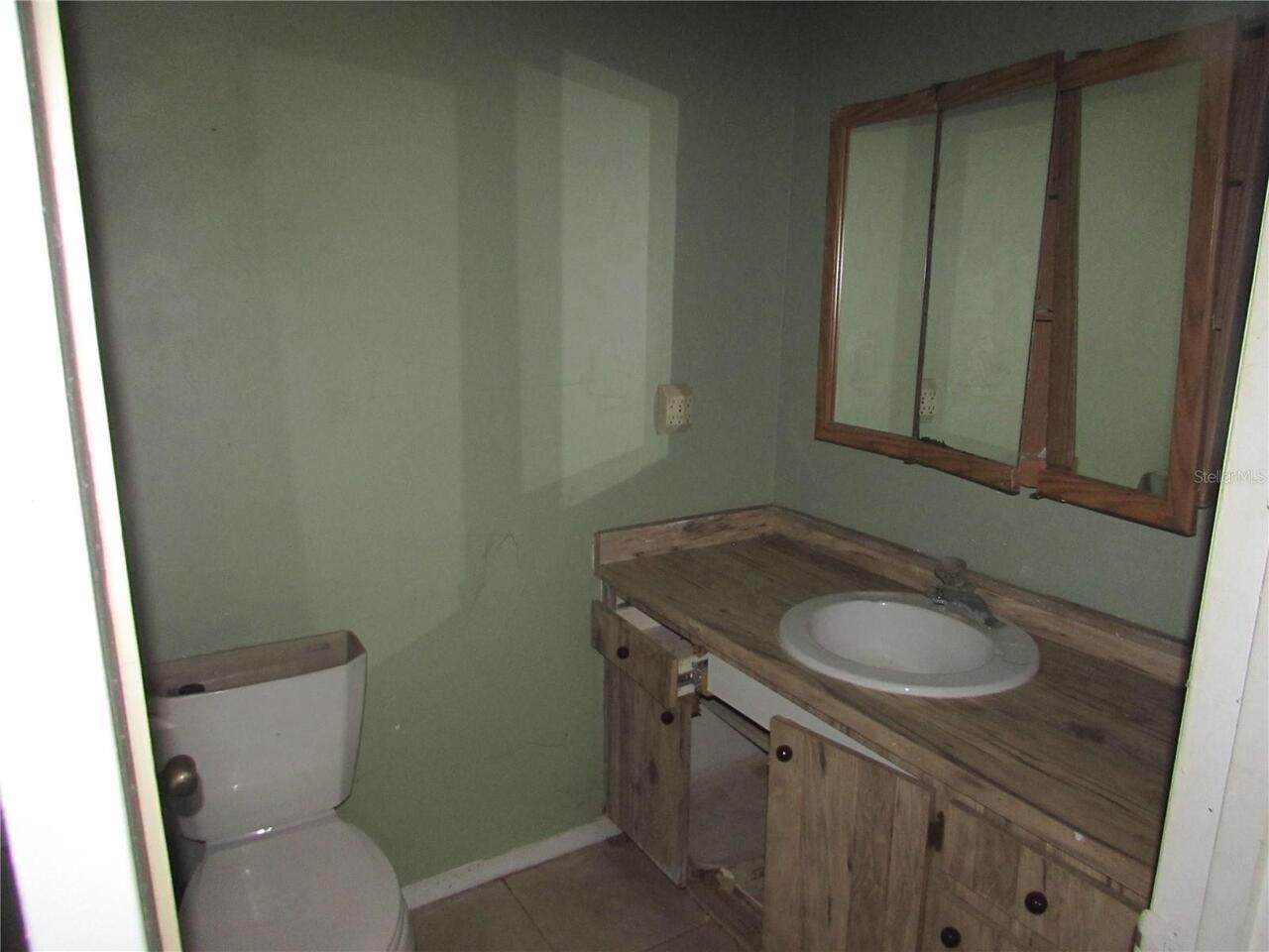 Listing Photo 12