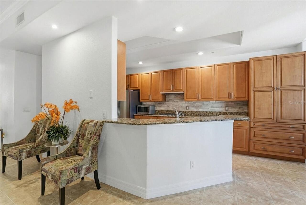 Listing Photo 9