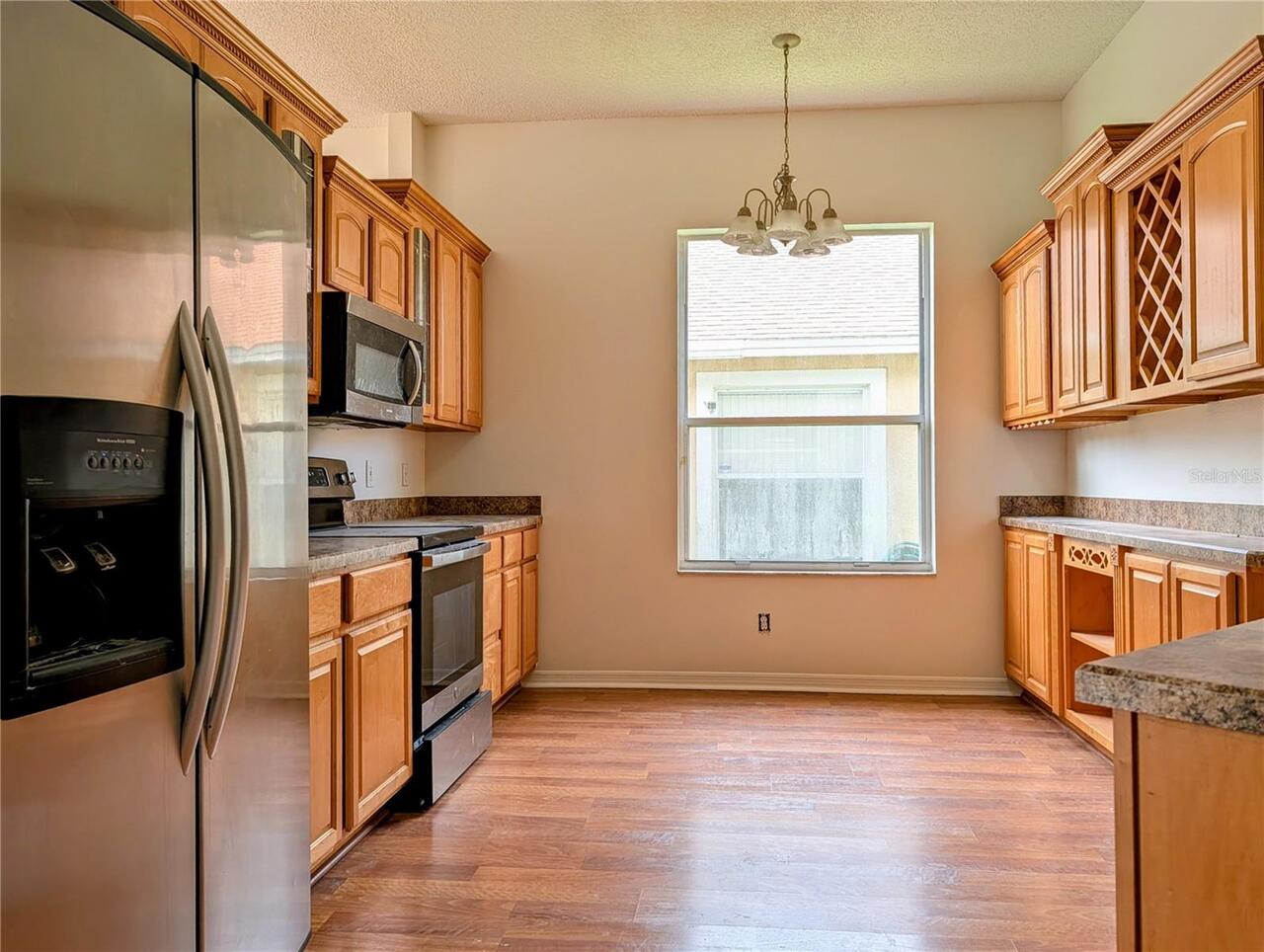 Listing Photo 7