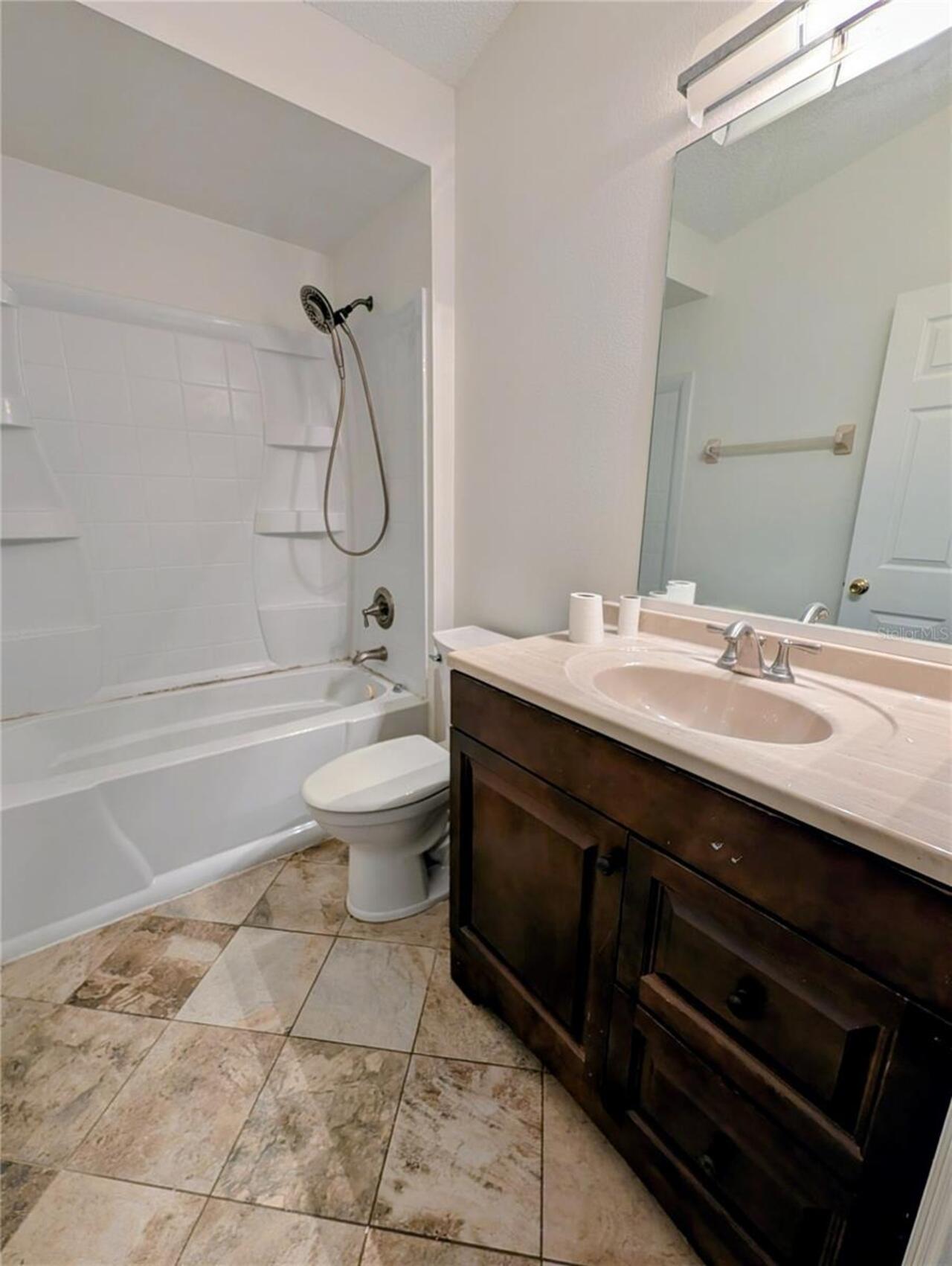 Listing Photo 18