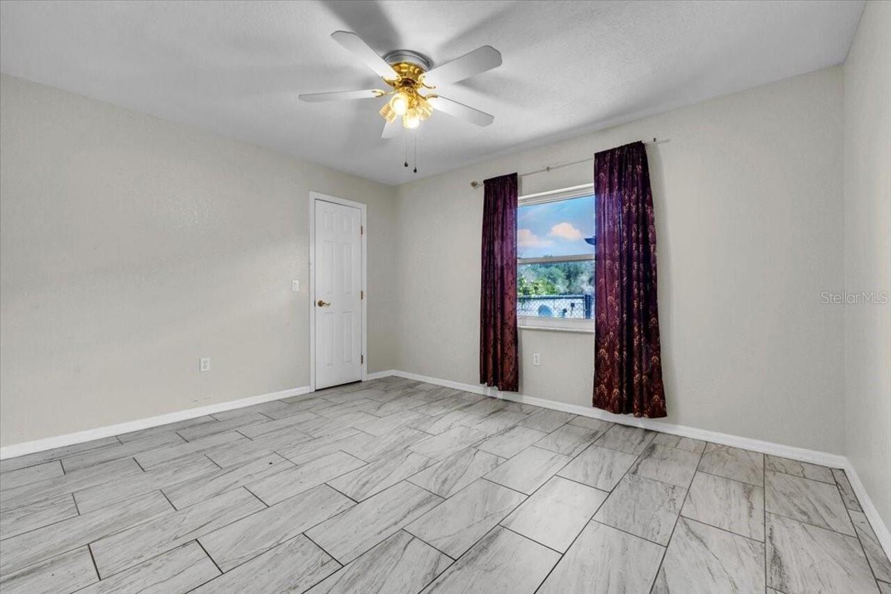 Listing Photo 23