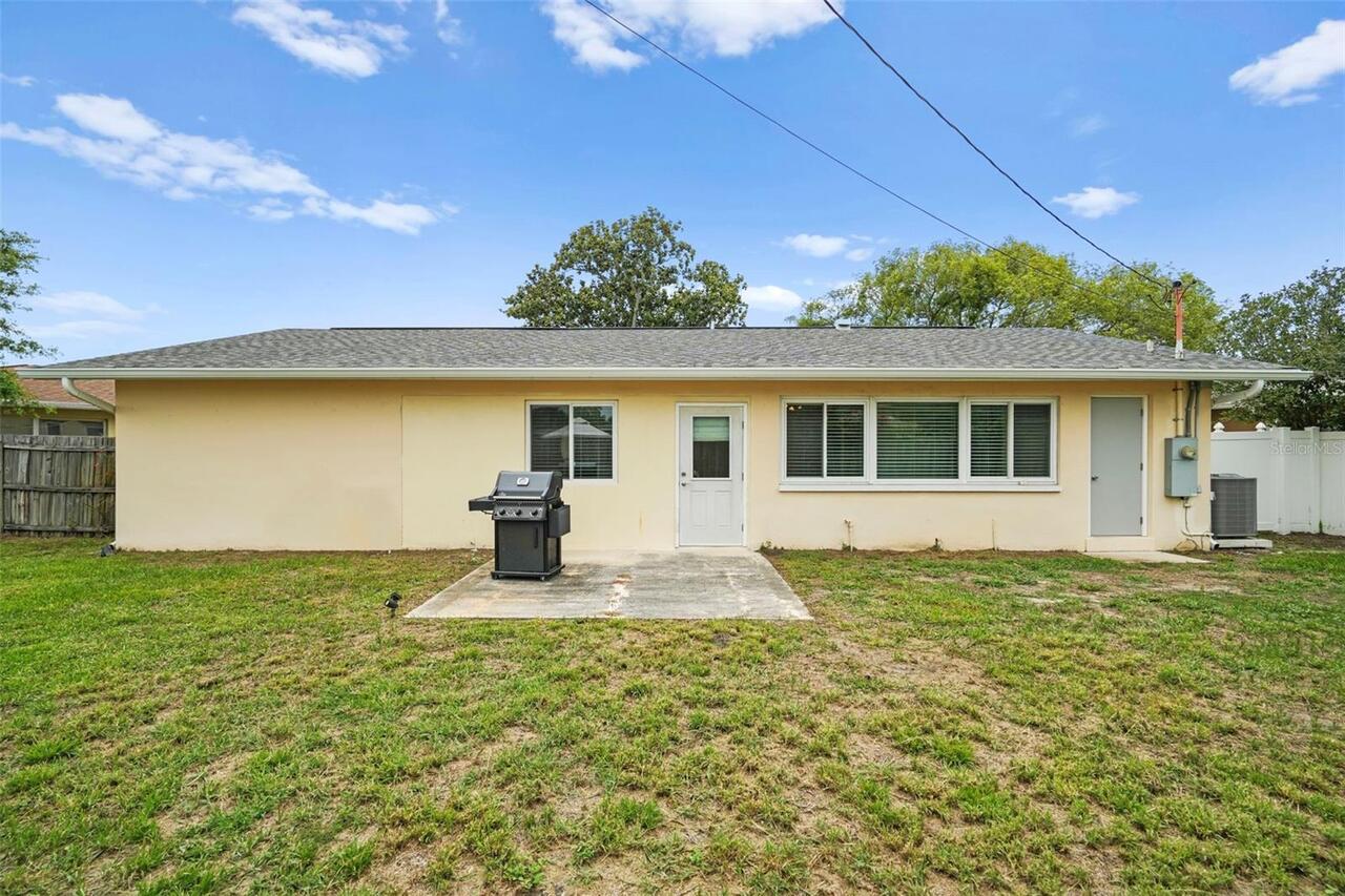 Listing Photo 8