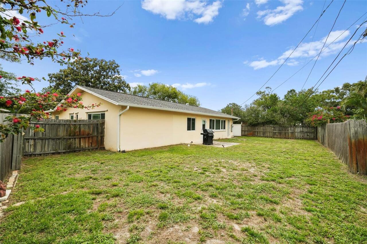 Listing Photo 9