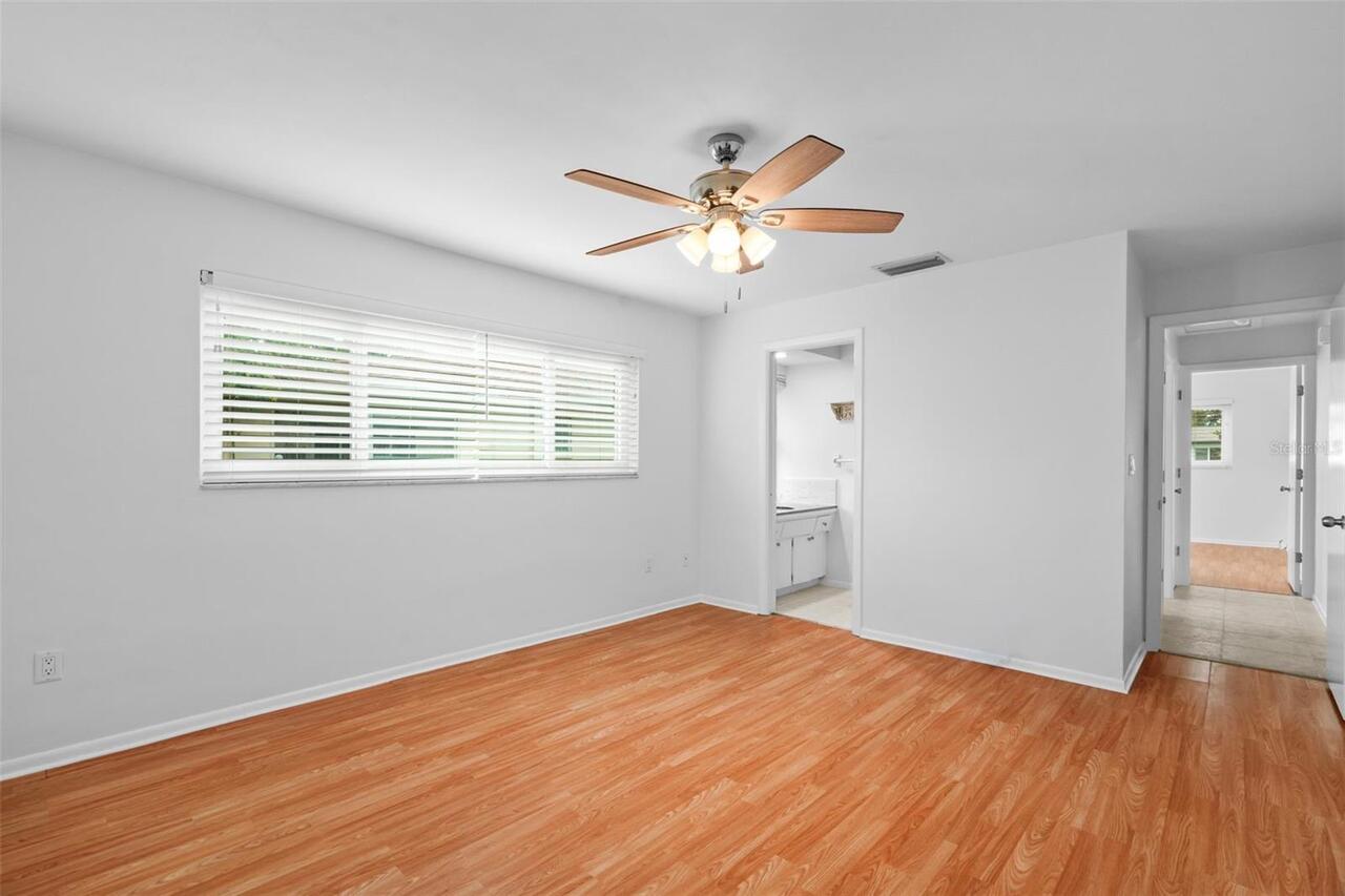 Listing Photo 38