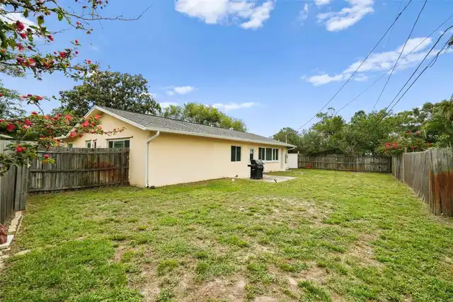 Listing Photo 9