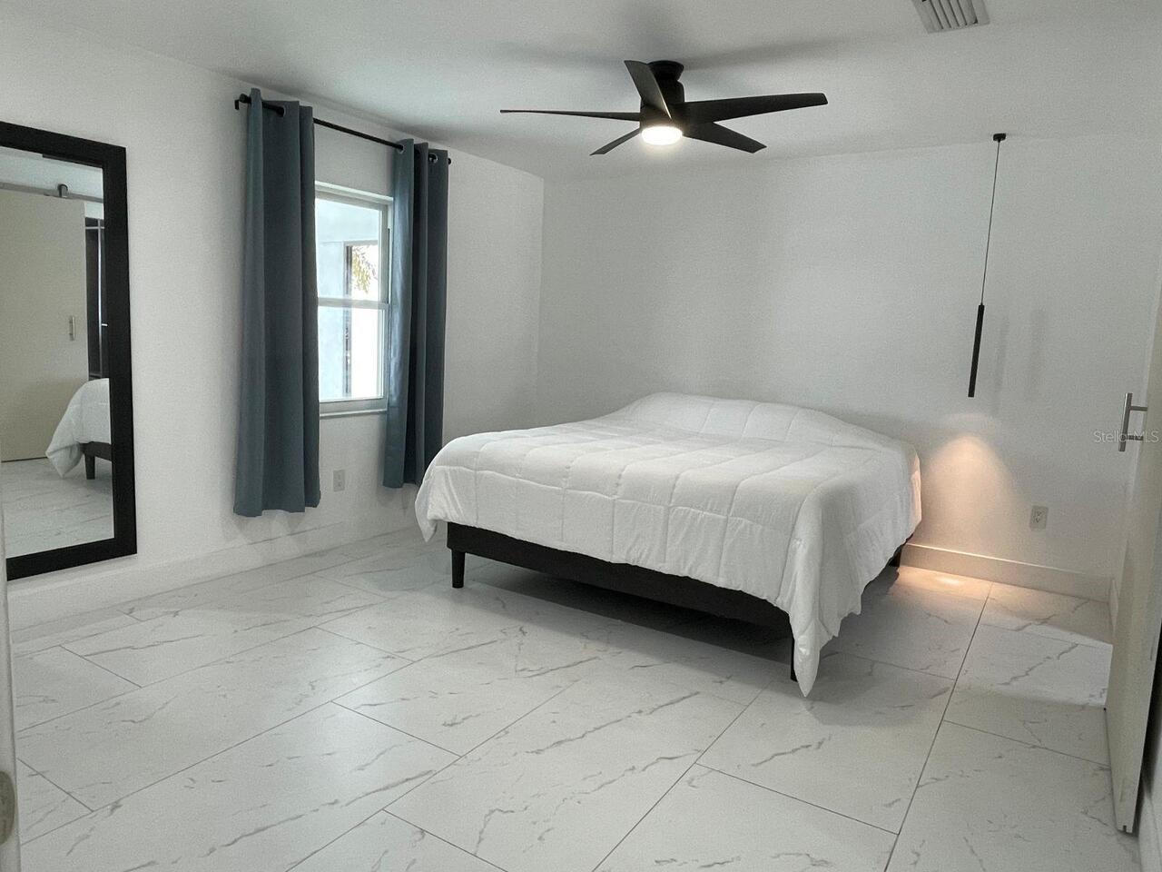 Listing Photo 9