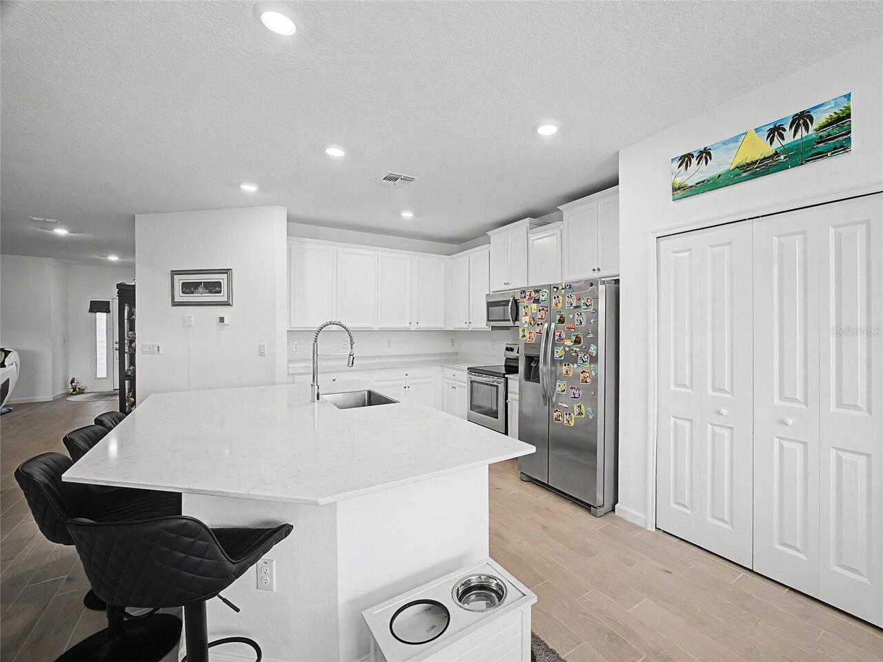 Listing Photo 12