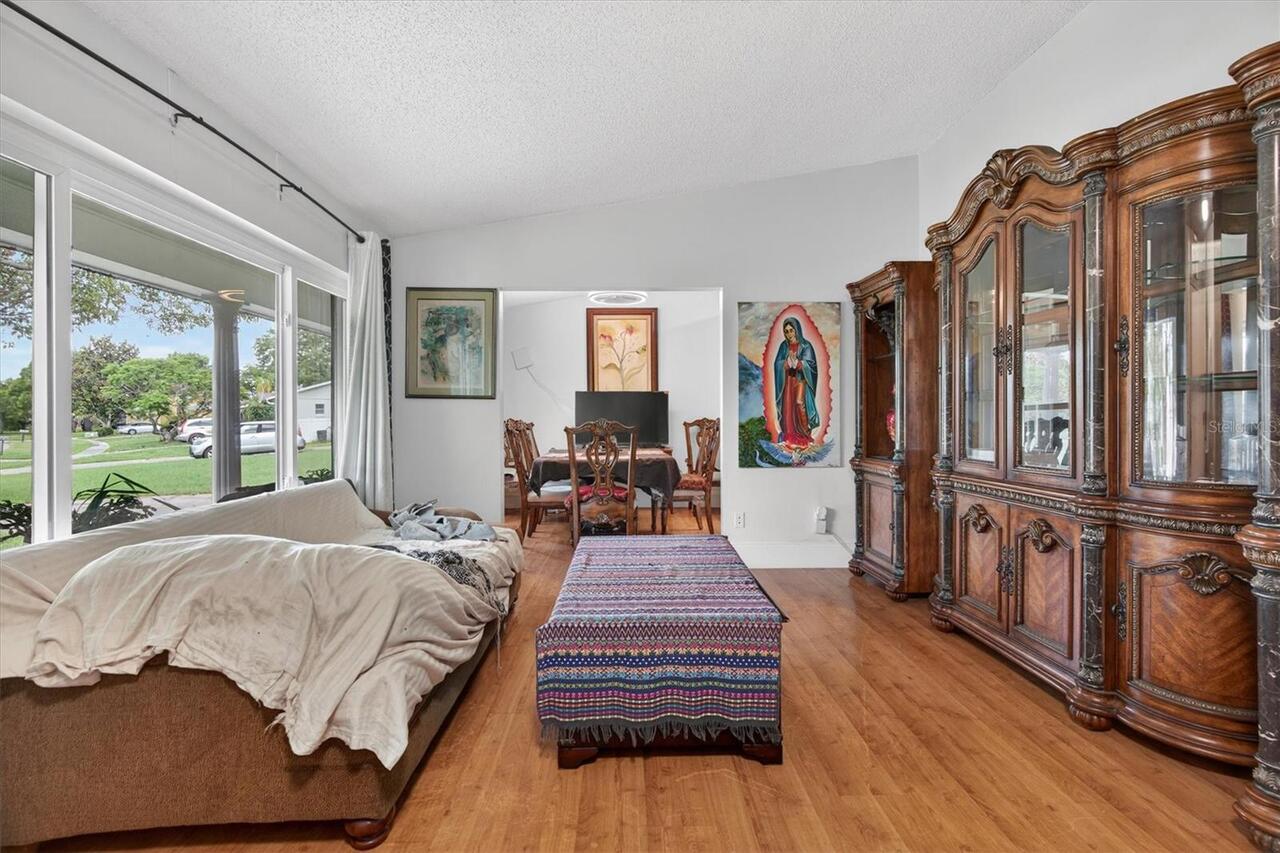 Listing Photo 7