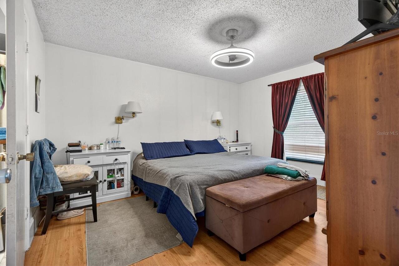 Listing Photo 16