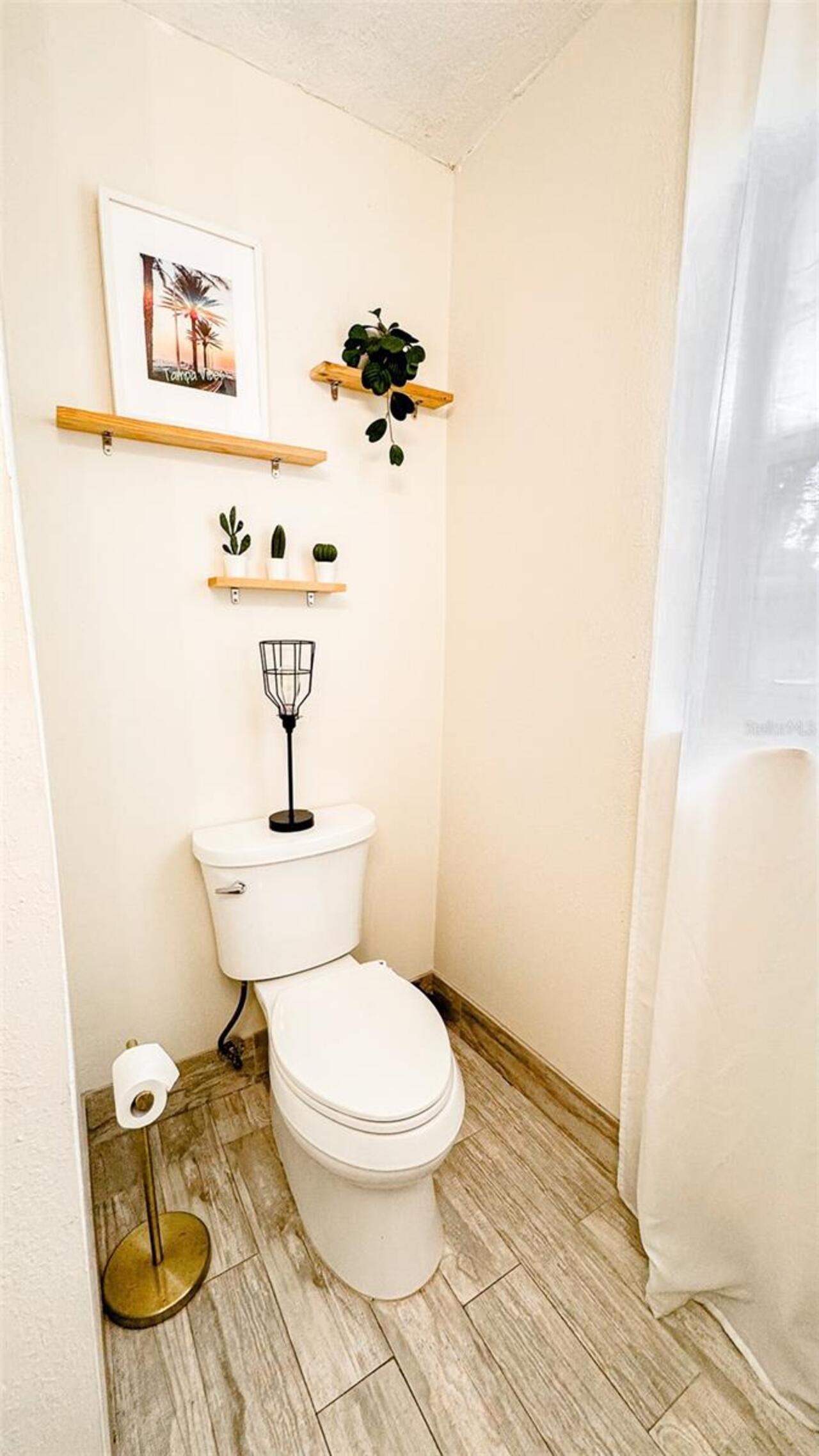 Listing Photo 33