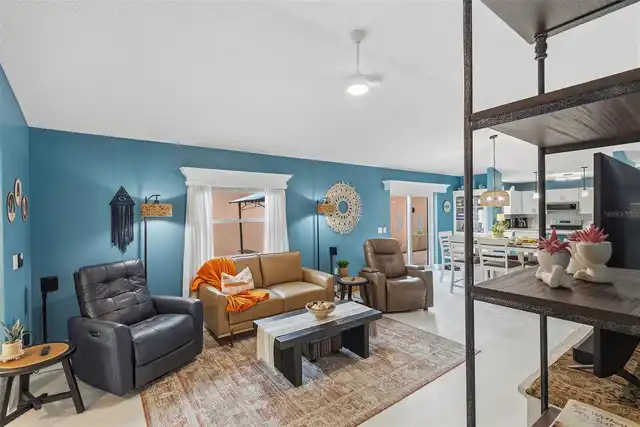 Listing Photo 11