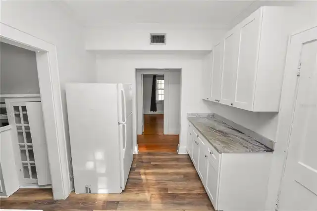 Listing Photo 15