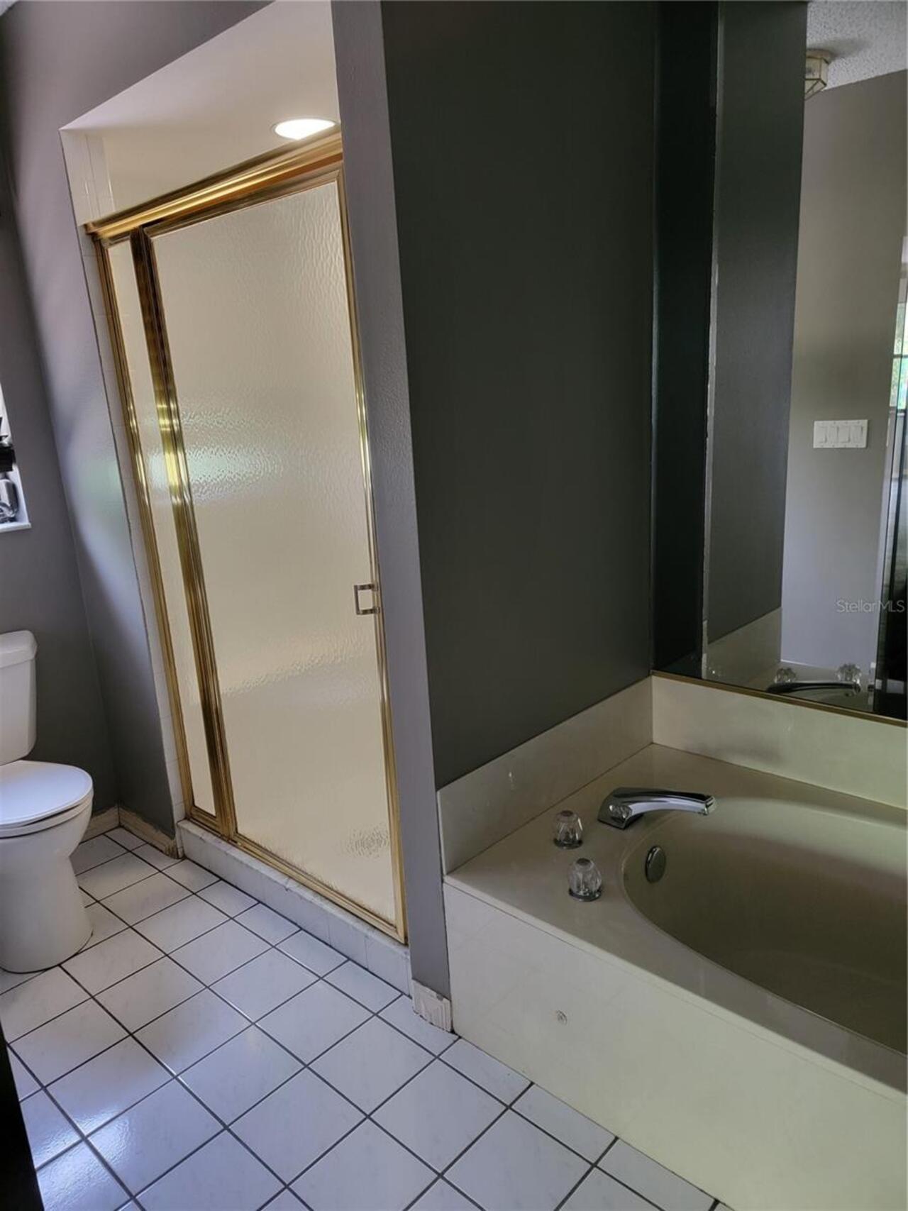 Listing Photo 12
