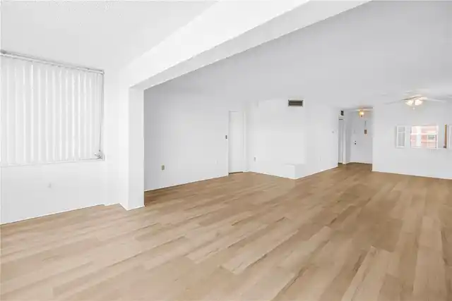 Listing Photo 27