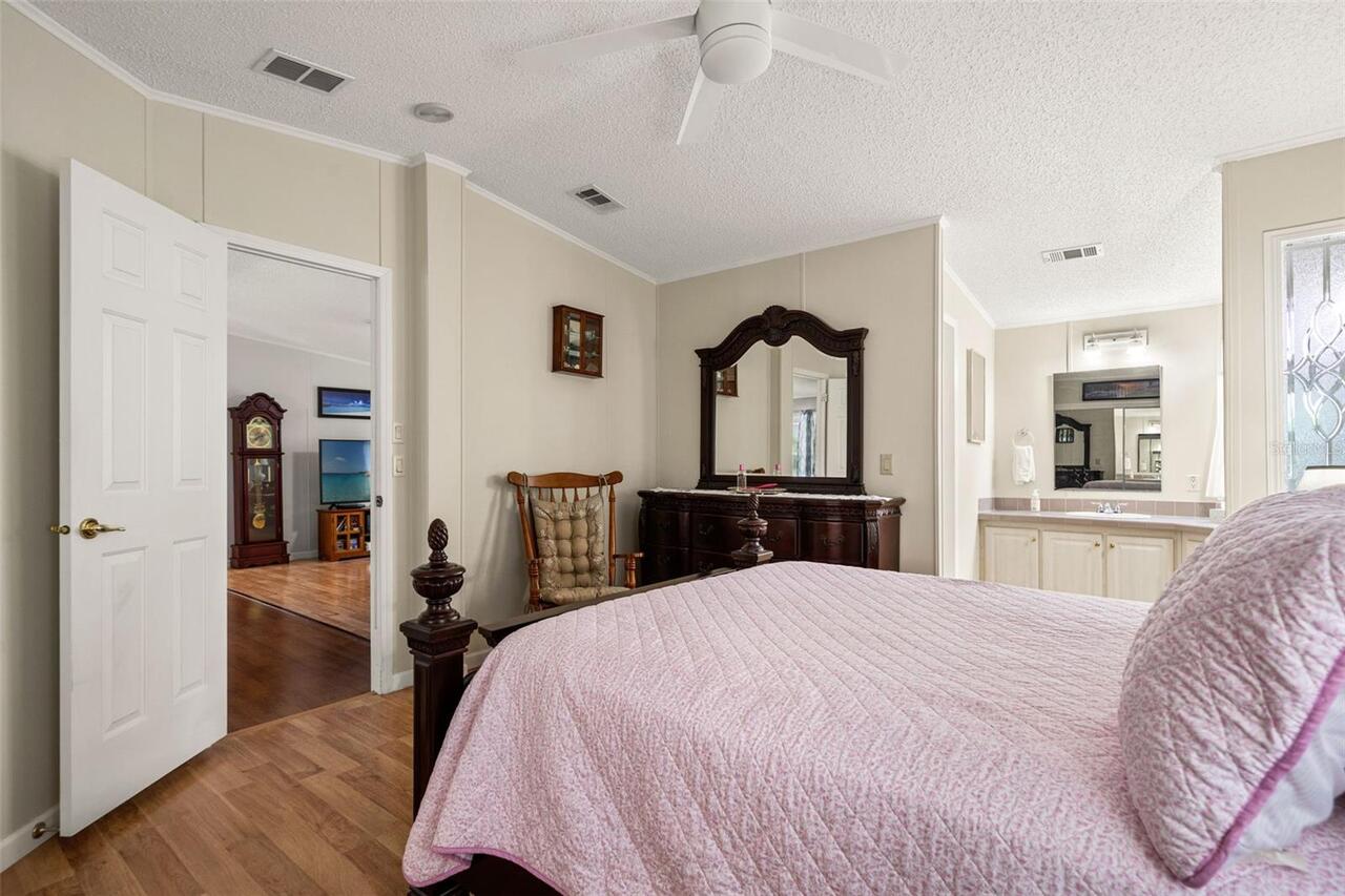 Listing Photo 20