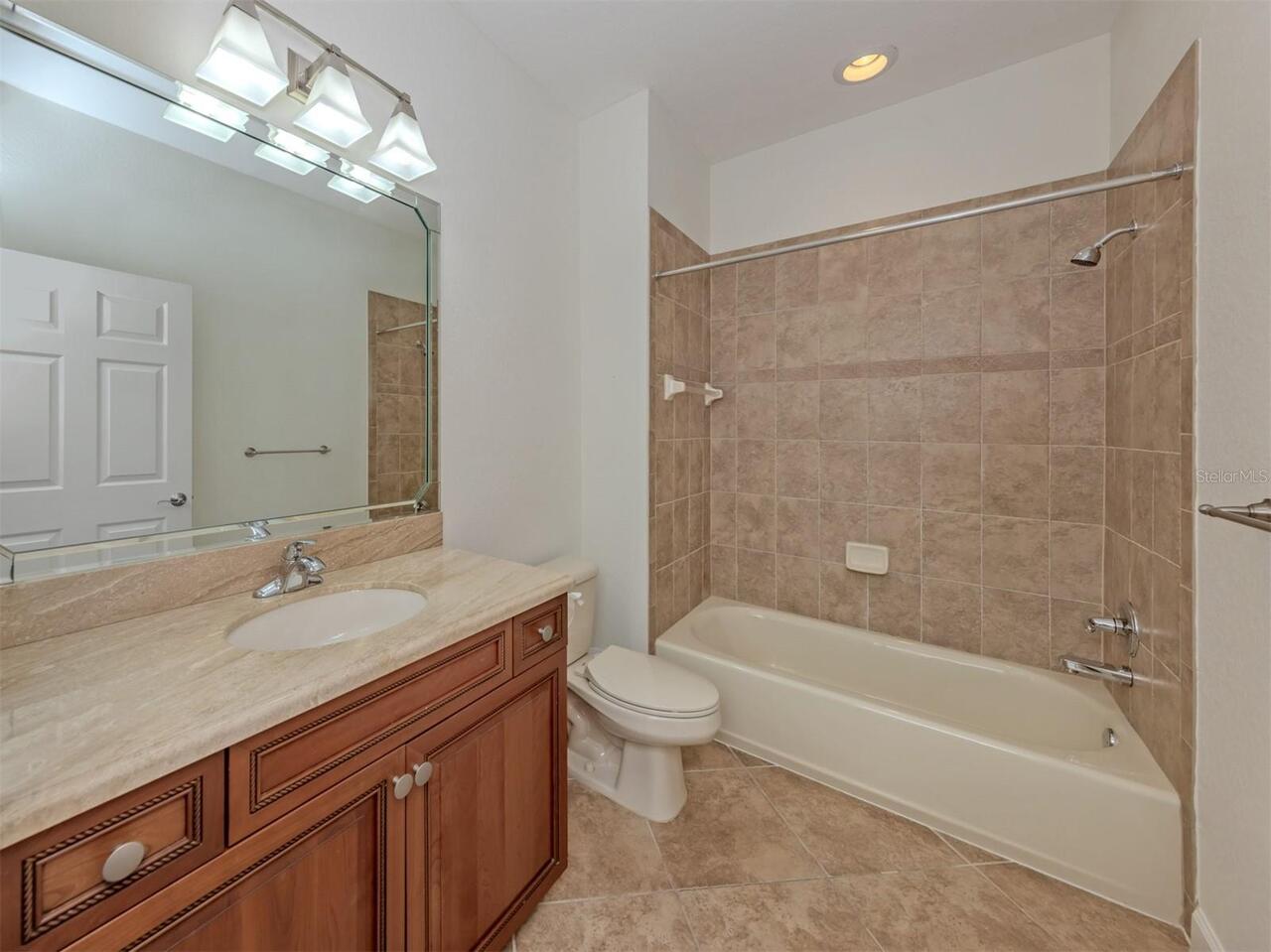 Listing Photo 24