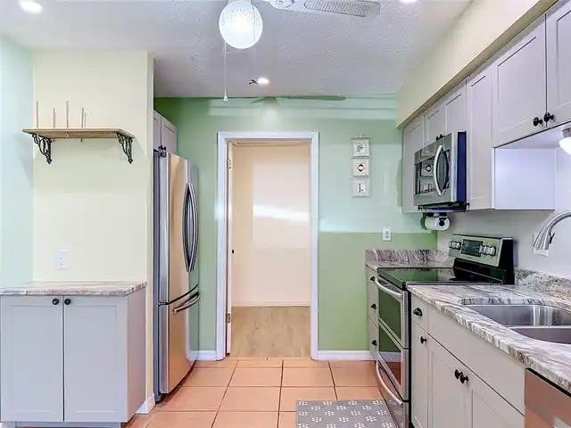 Listing Photo 7