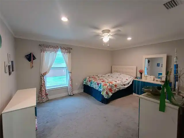 Listing Photo 28