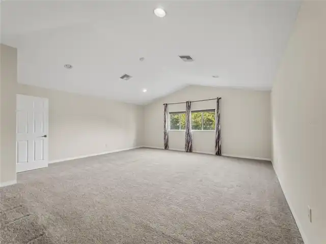Listing Photo 28