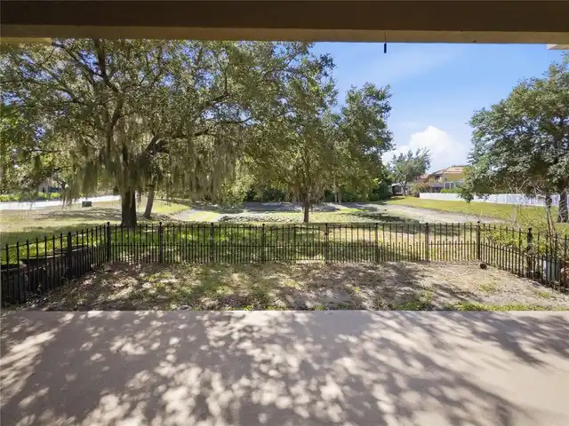 Listing Photo 32