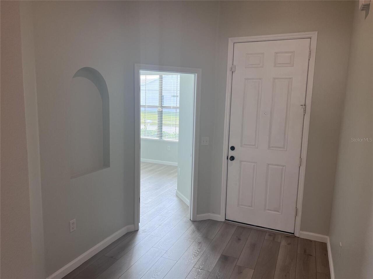 Listing Photo 12