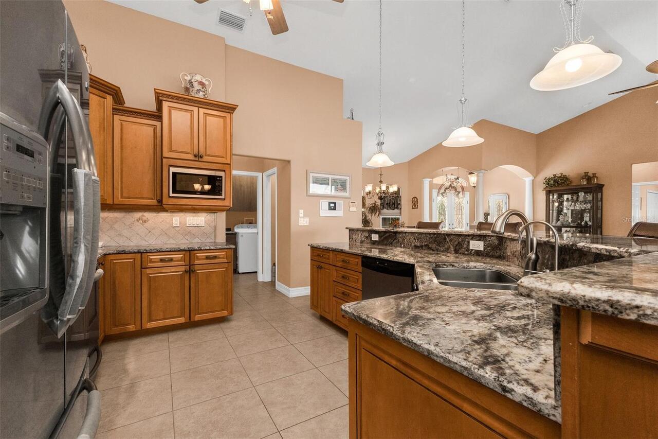 Listing Photo 11