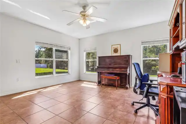 Listing Photo 6