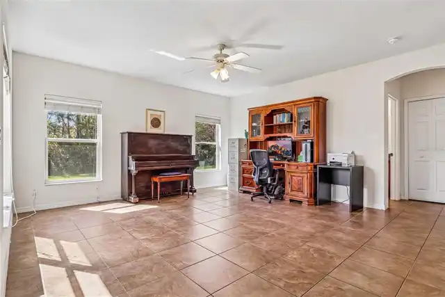 Listing Photo 7