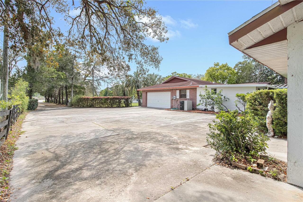 Listing Photo 6