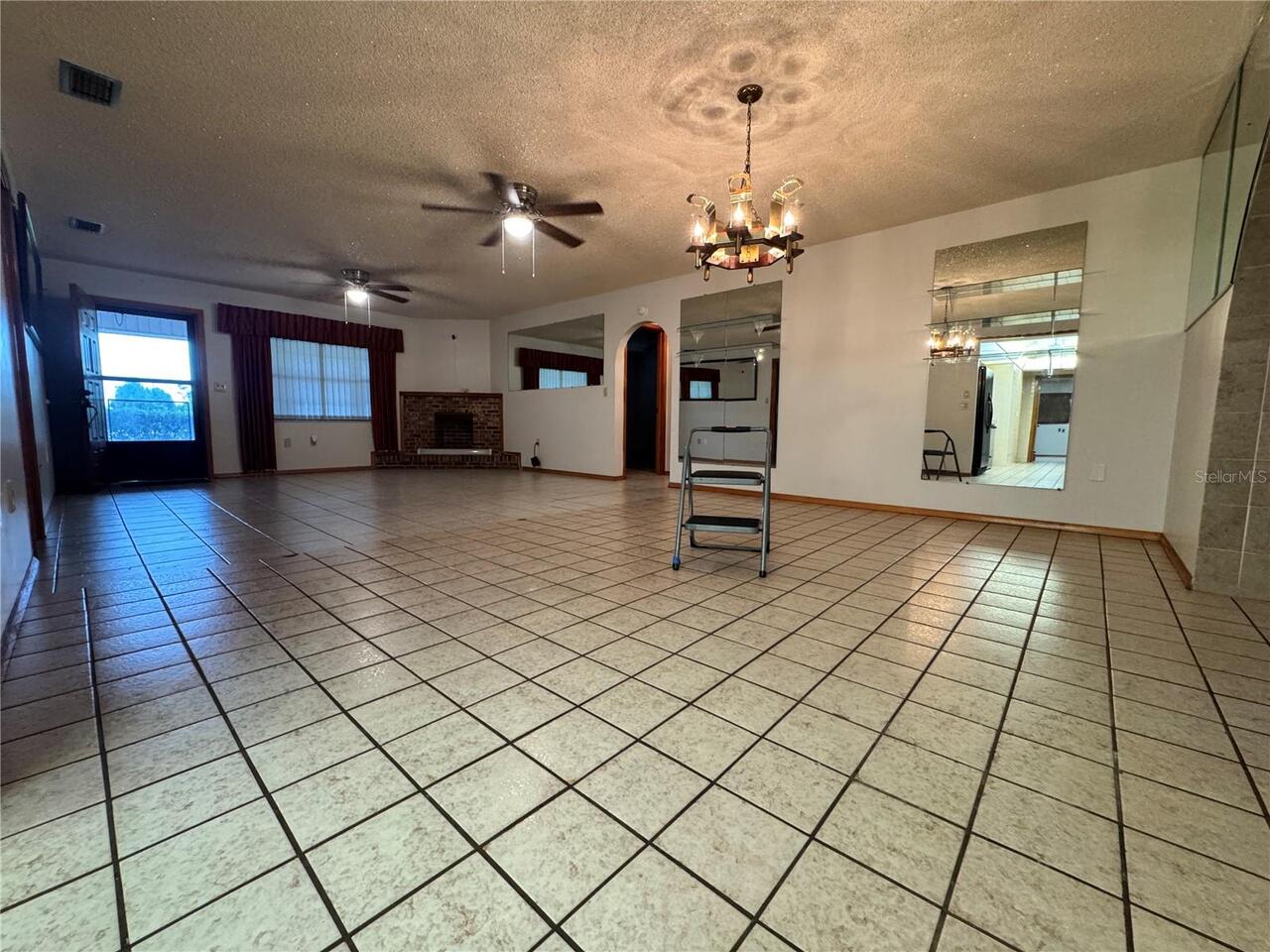 Listing Photo 25