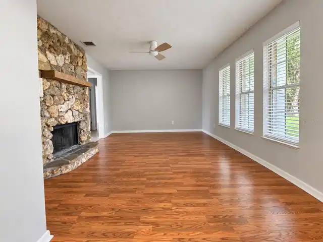 Listing Photo 34