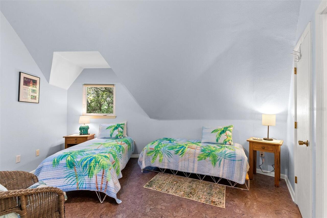 Listing Photo 28