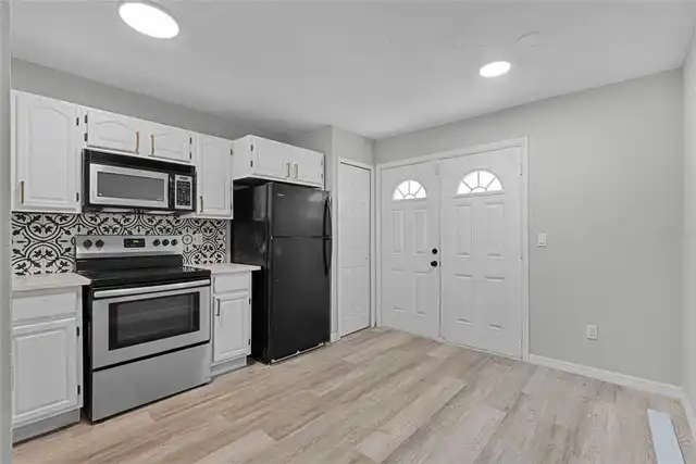 Listing Photo 7