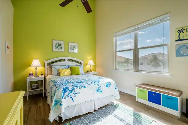Listing Photo 11