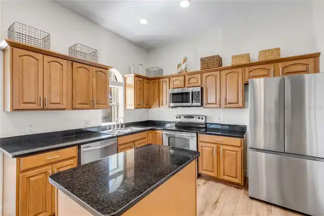 Listing Photo 19
