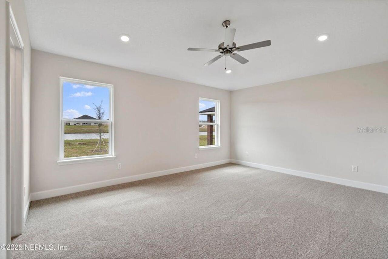 Listing Photo 12