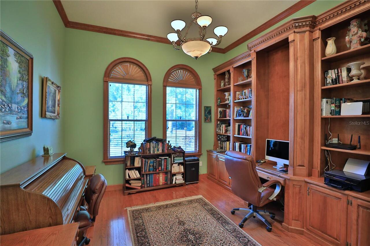 Listing Photo 11