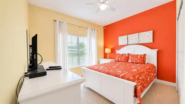 Listing Photo 10