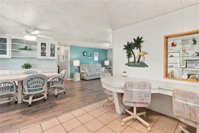 Listing Photo 12