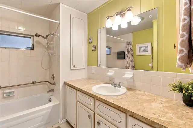 Listing Photo 18