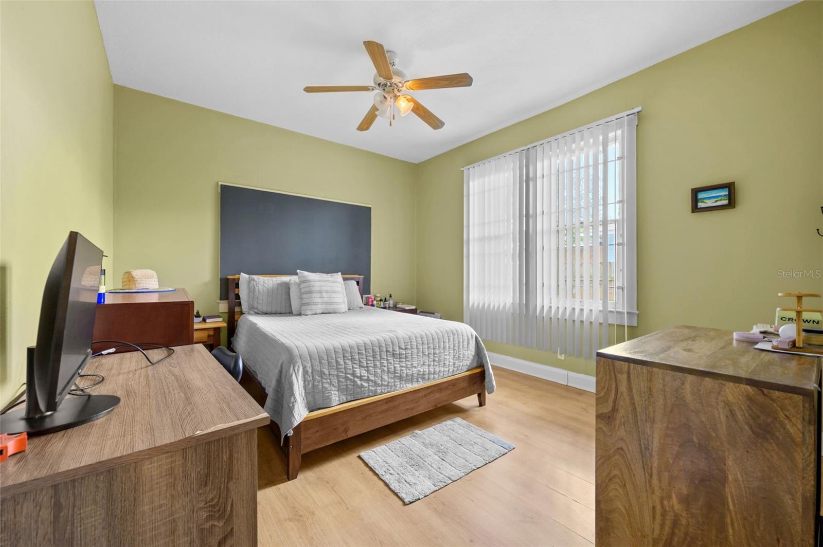Listing Photo 16