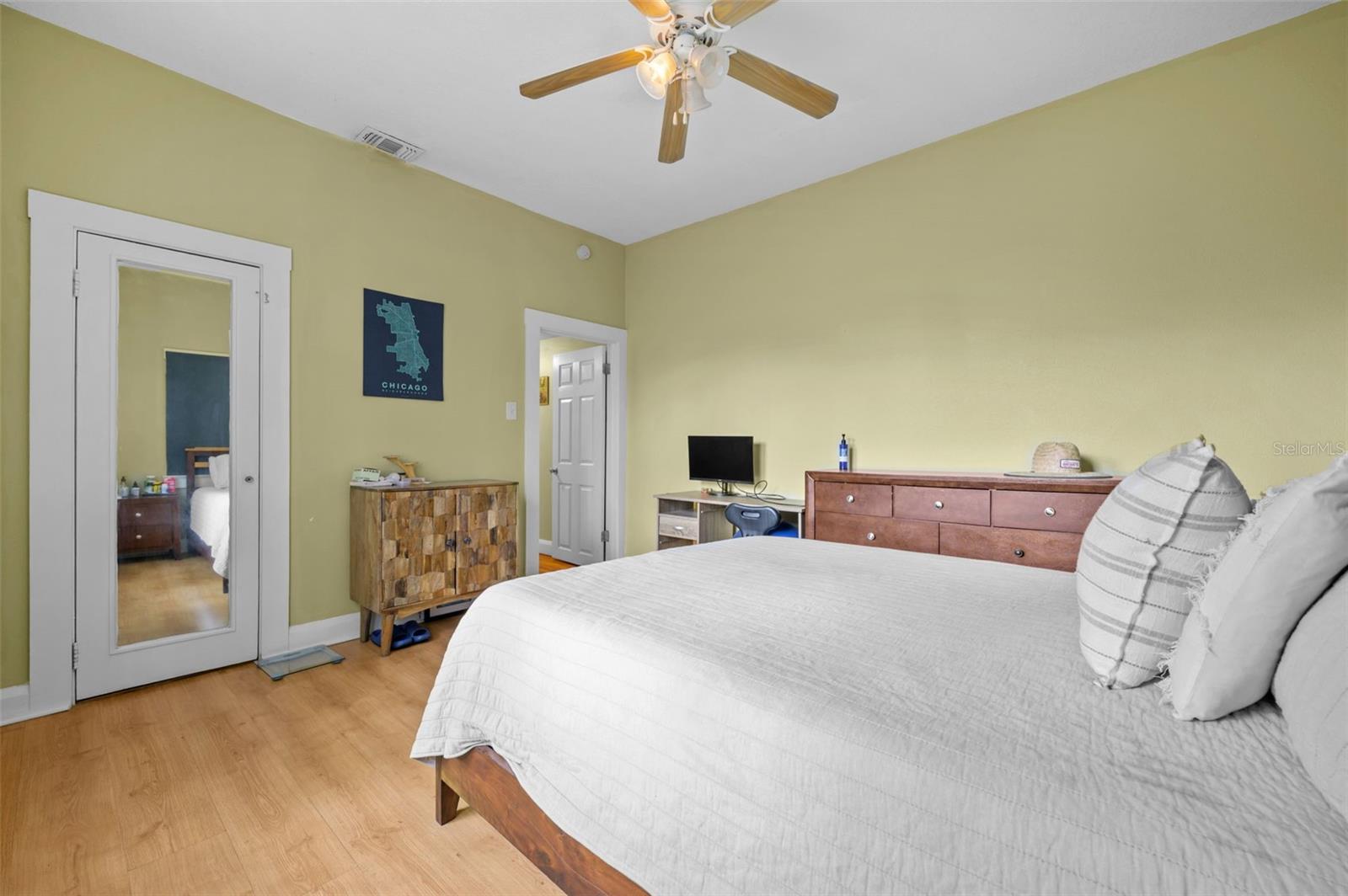 Listing Photo 18