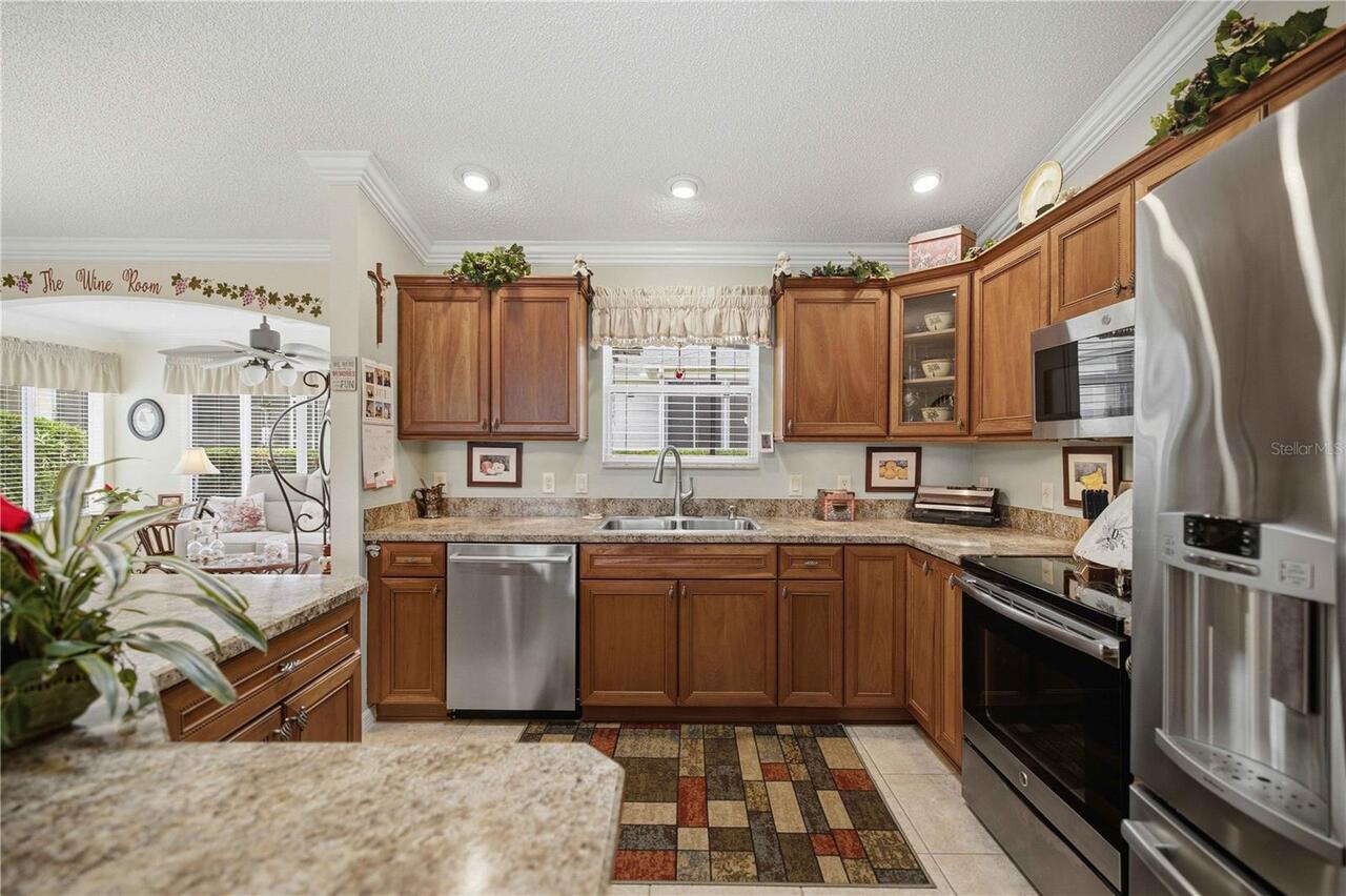 Listing Photo 11