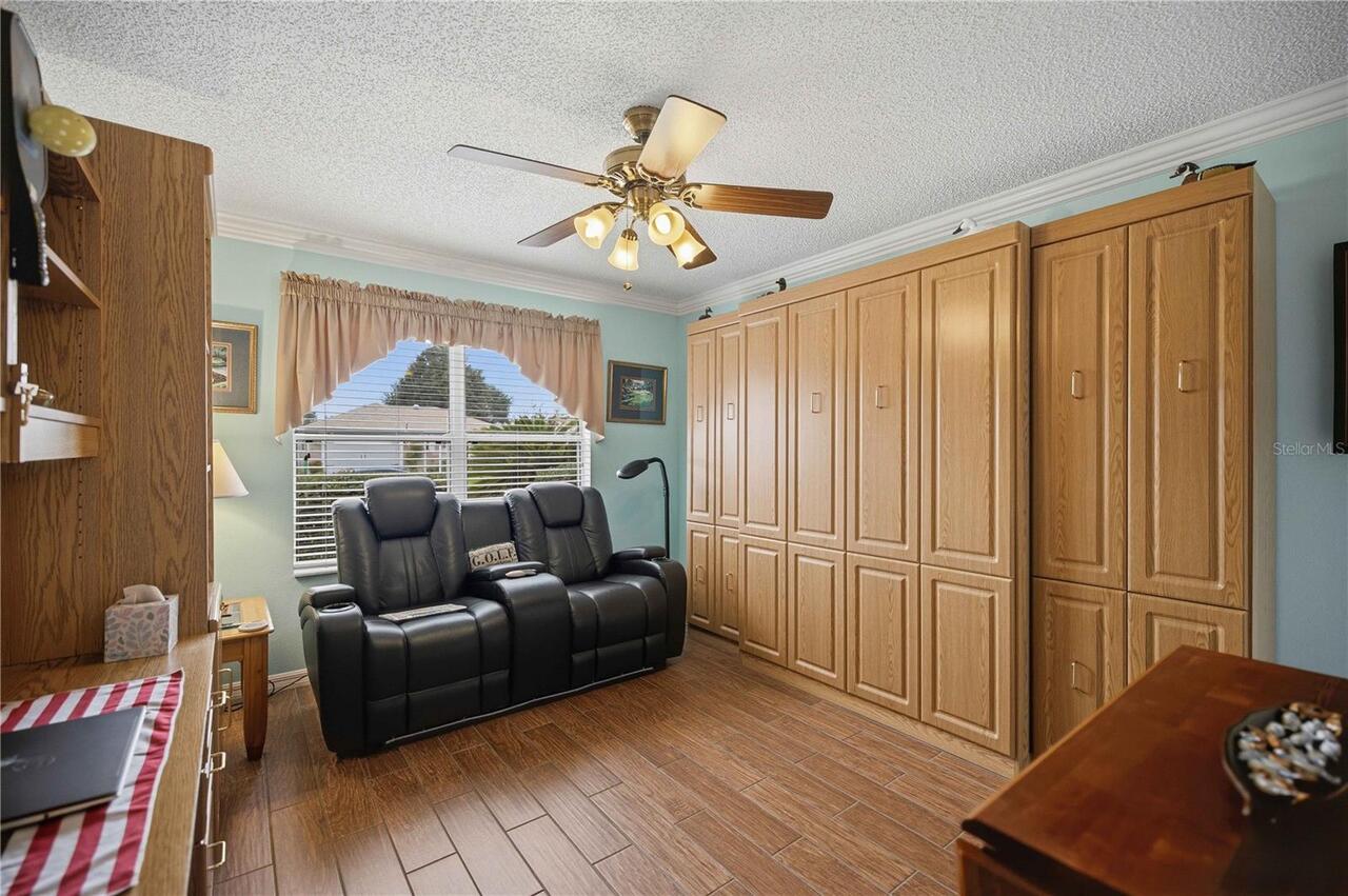Listing Photo 18