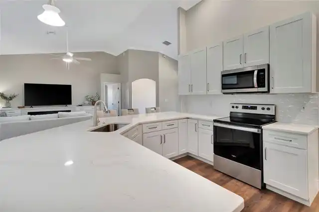 Listing Photo 19
