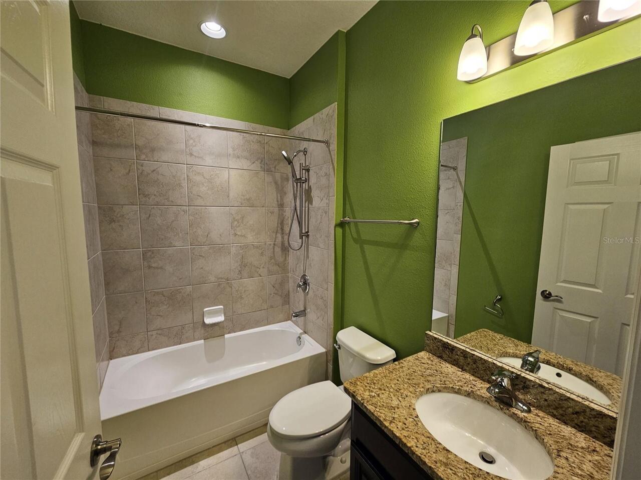 Listing Photo 9