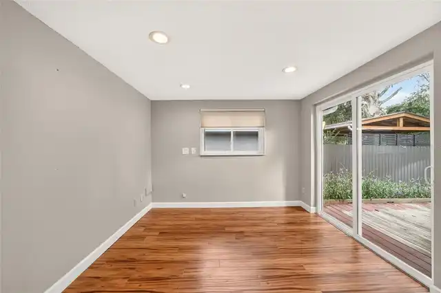 Listing Photo 9