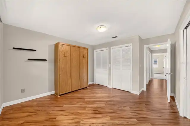 Listing Photo 14