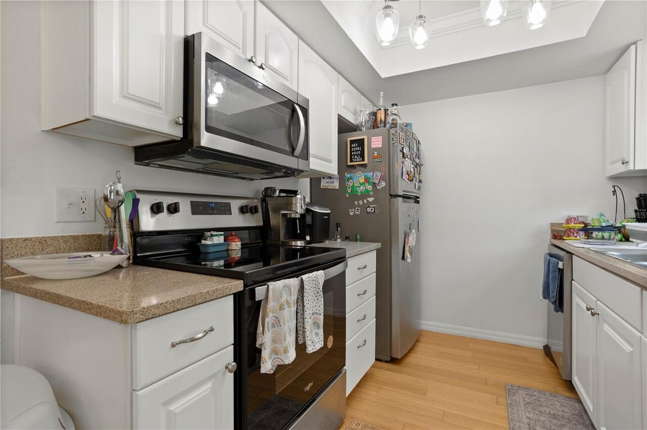 Listing Photo 11